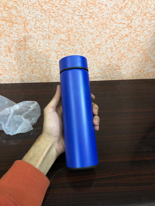 Temperature Display Vacuum Insulated Water Bottle Thermo Flask Made Of Premium Stainless Steel Coffee Cup (Random Color)